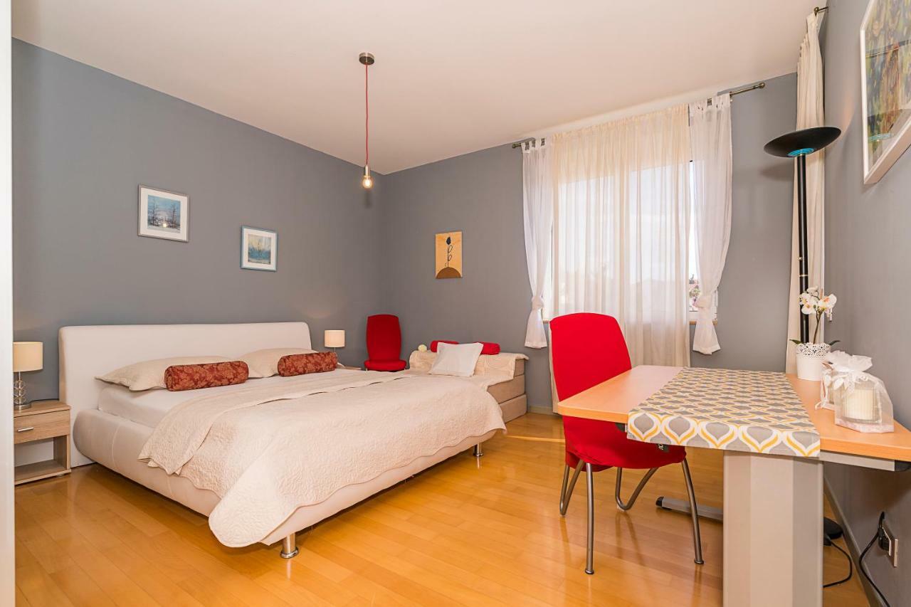 Apartment Old Town With Sea View Split Buitenkant foto